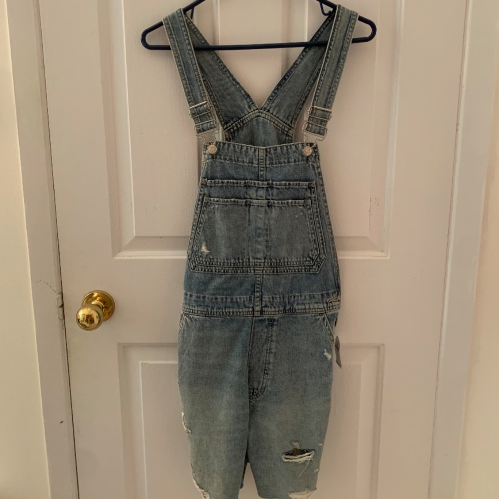 NWT GAP Distressed Short Overalls